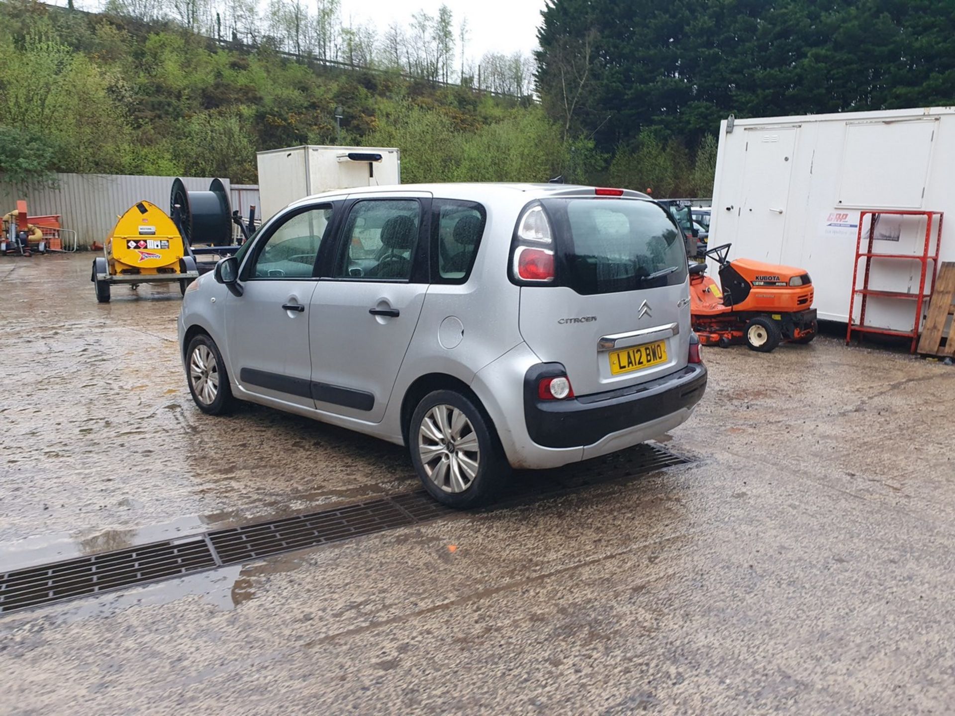 12/12 CITROEN C3 PICASSO VTR+ HDI - 1560cc 5dr MPV (Silver) - Image 18 of 61