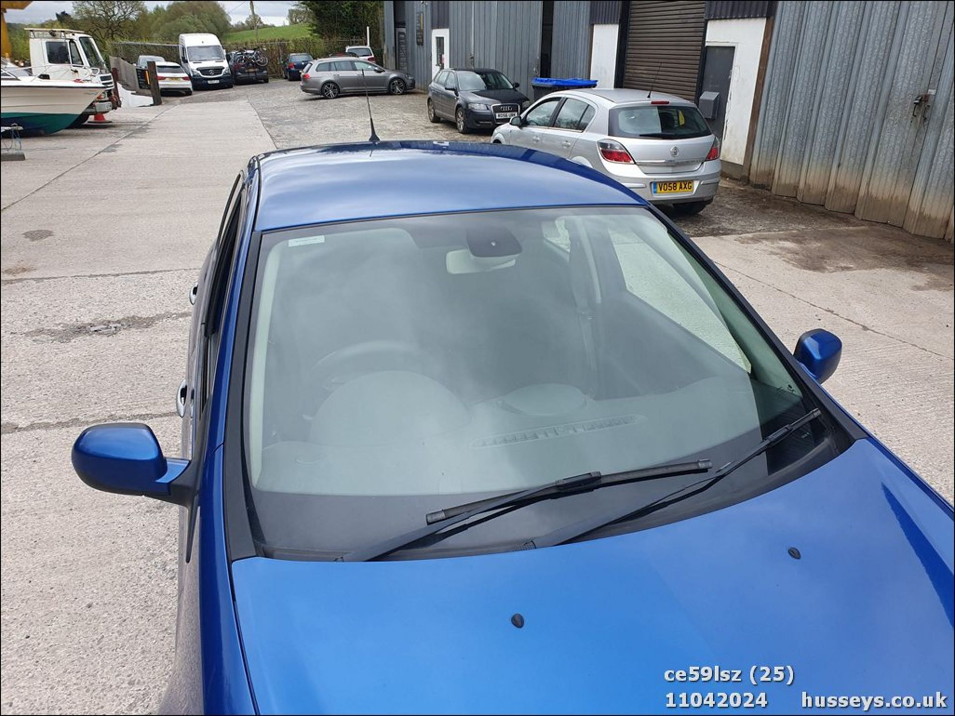 09/59 RENAULT CLIO DYNAMIQUE DCI - 1461cc 5dr Hatchback (Blue, 126k) - Image 26 of 47