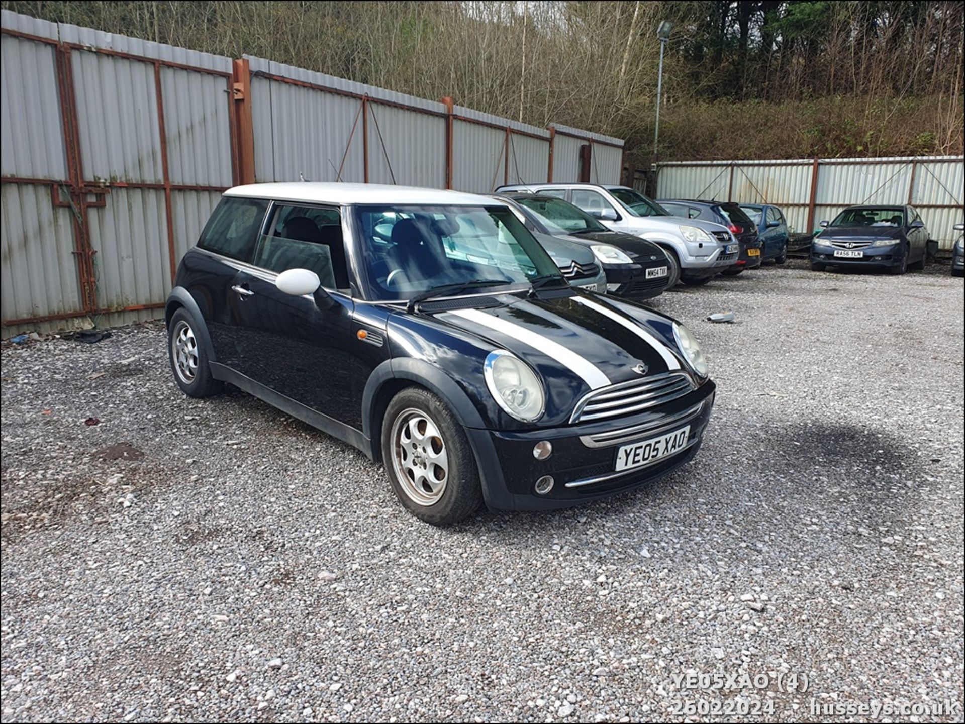 05/05 MINI MINI COOPER - 1598cc 3dr Hatchback (Black) - Image 3 of 31