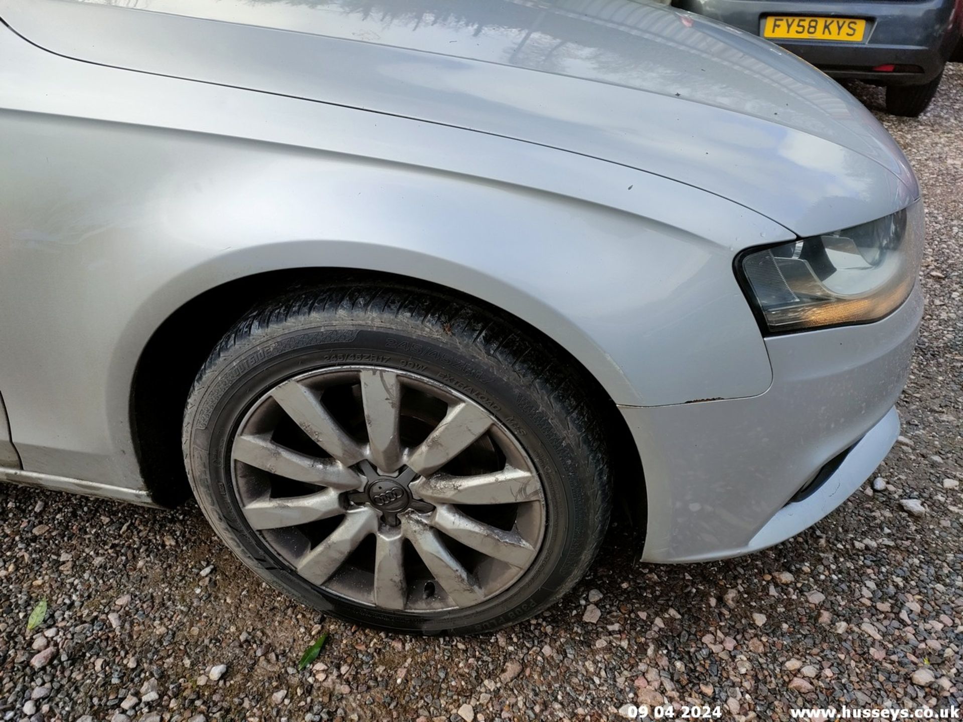 09/59 AUDI A4 SE TDI CVT - 1968cc 4dr Saloon (Silver, 125k) - Image 3 of 65