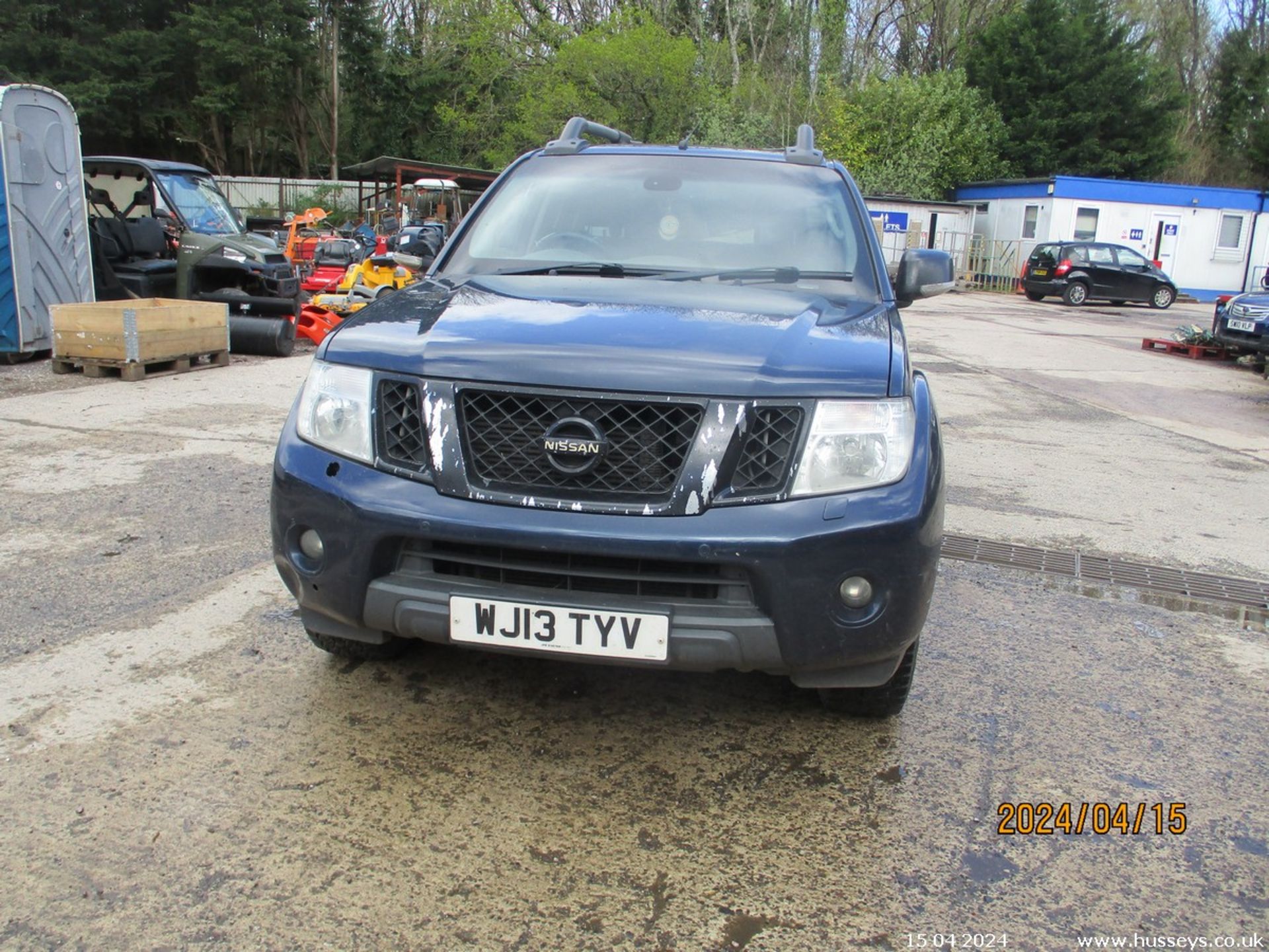 13/13 NISSAN NAVARA TEKNA DCI AUTO - 2488cc 4x4 (Blue) - Image 8 of 23