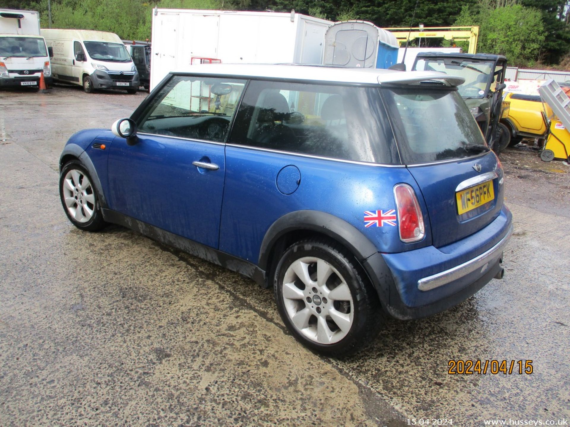 06/56 MINI MINI COOPER - 1598cc 3dr Hatchback (Blue) - Image 6 of 40