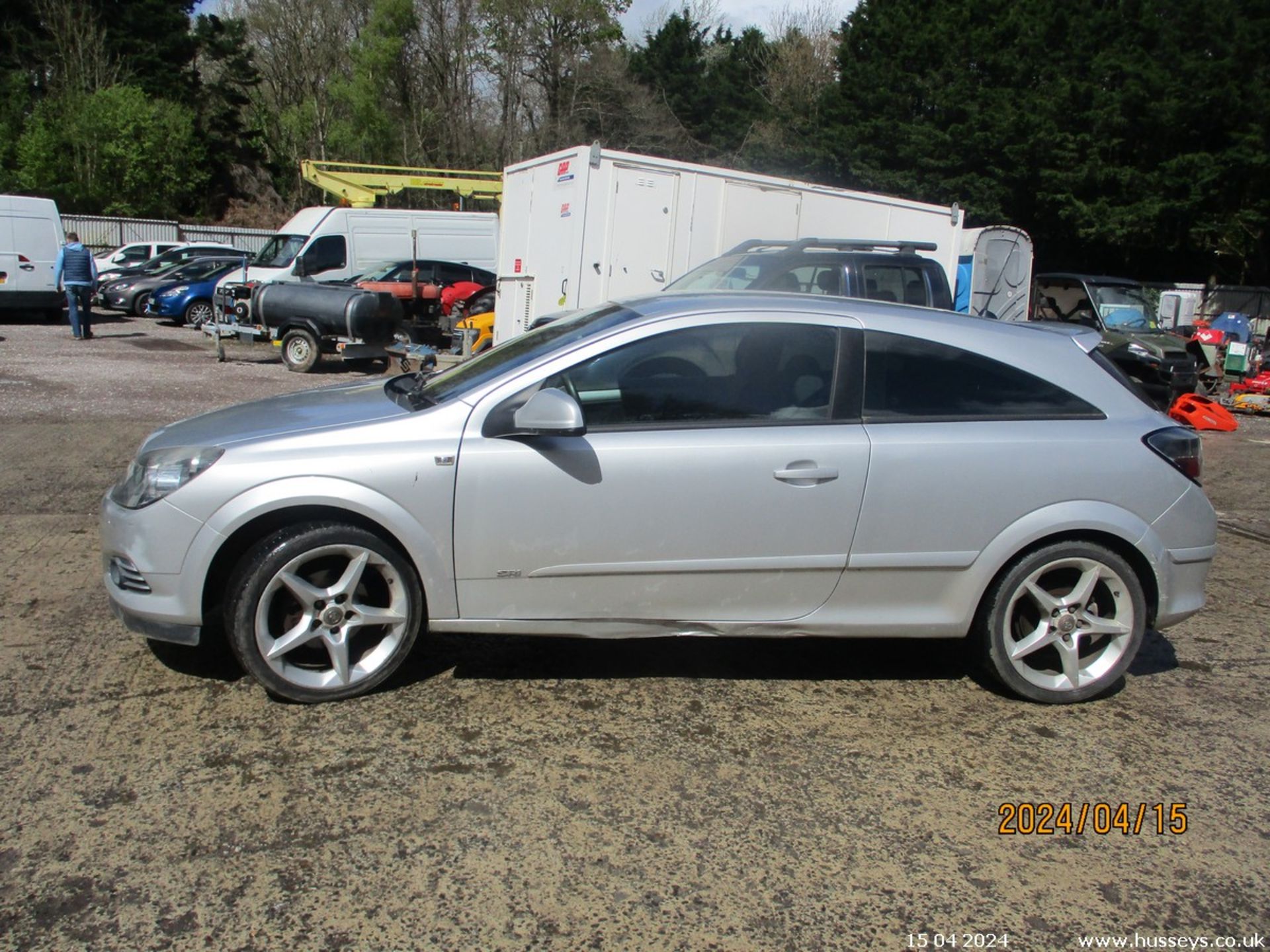 10/10 VAUXHALL ASTRA SRI - 1796cc 3dr Hatchback (Silver, 99k) - Image 5 of 25