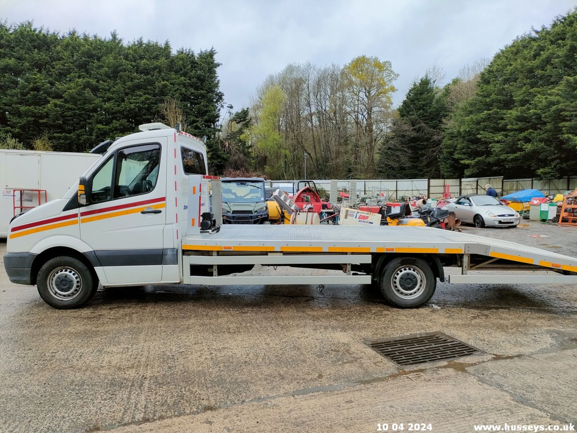 16/16 VOLKSWAGEN CRAFTER CR35 TDI - 1968cc 2dr (White, 146k) - Image 21 of 52