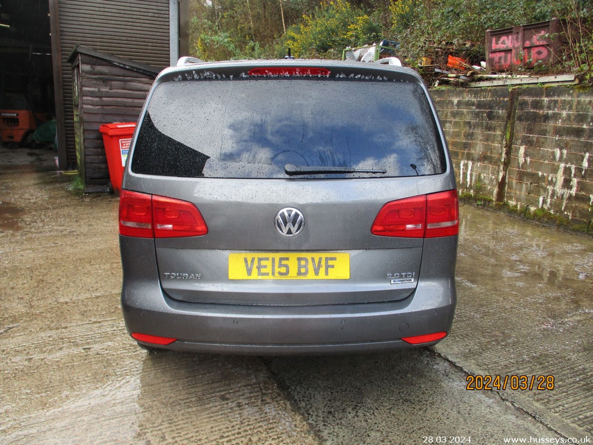 15/15 VOLKSWAGEN TOURAN SE BLUEMOTION T TD - 1968cc 5dr MPV (Grey, 131k) - Image 5 of 21