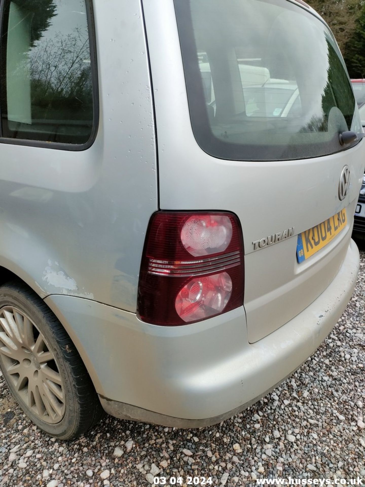 04/04 VOLKSWAGEN TOURAN SE TDI - 1896cc 5dr MPV (Silver) - Image 24 of 55