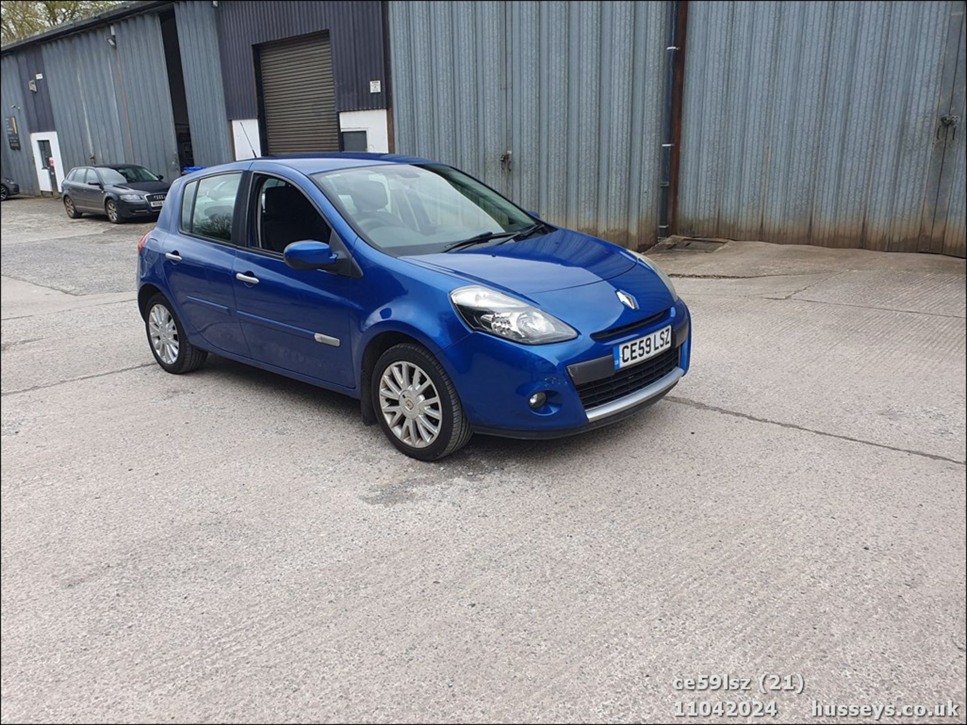 09/59 RENAULT CLIO DYNAMIQUE DCI - 1461cc 5dr Hatchback (Blue, 126k) - Image 22 of 47