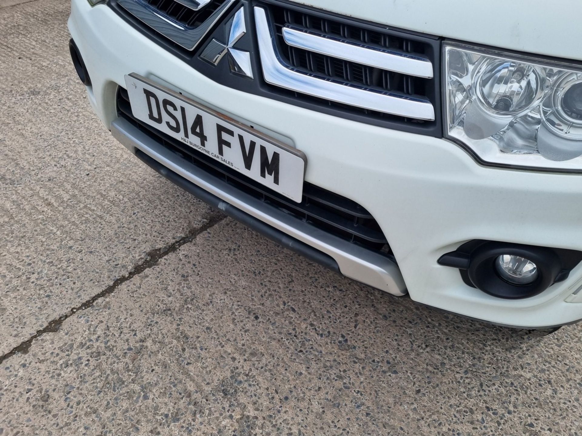 14/14 MITSUBISHI L200 TROJAN DCB DI-D 4X4 - 2477cc 4dr Pickup (White, 73k) - Image 31 of 44