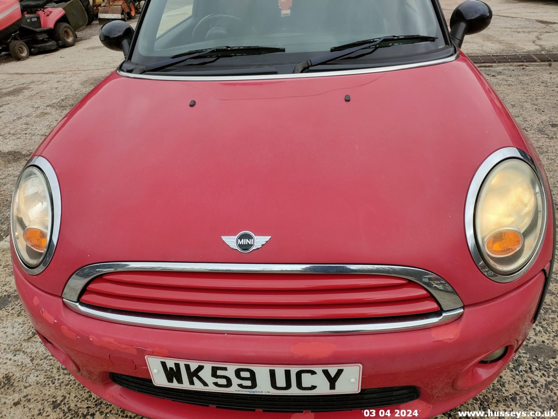 09/59 MINI COOPER CLUBMAN - 1598cc 5dr Estate (Red, 112k) - Image 14 of 65