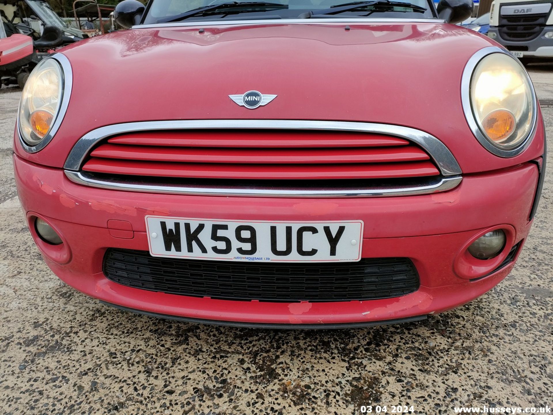 09/59 MINI COOPER CLUBMAN - 1598cc 5dr Estate (Red, 112k) - Image 12 of 65