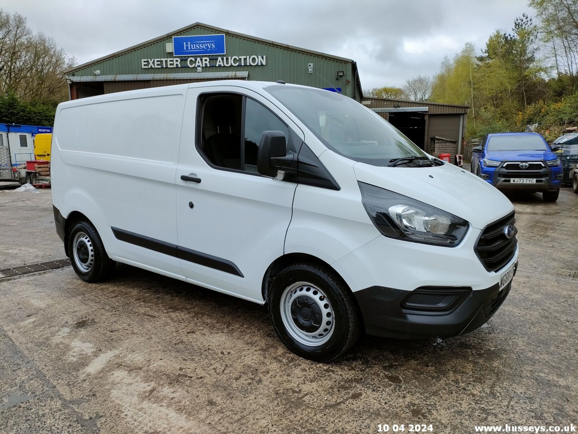 18/68 FORD TRANSIT CUSTOM 340 BASE - 1995cc 5dr Van (White, 61k)