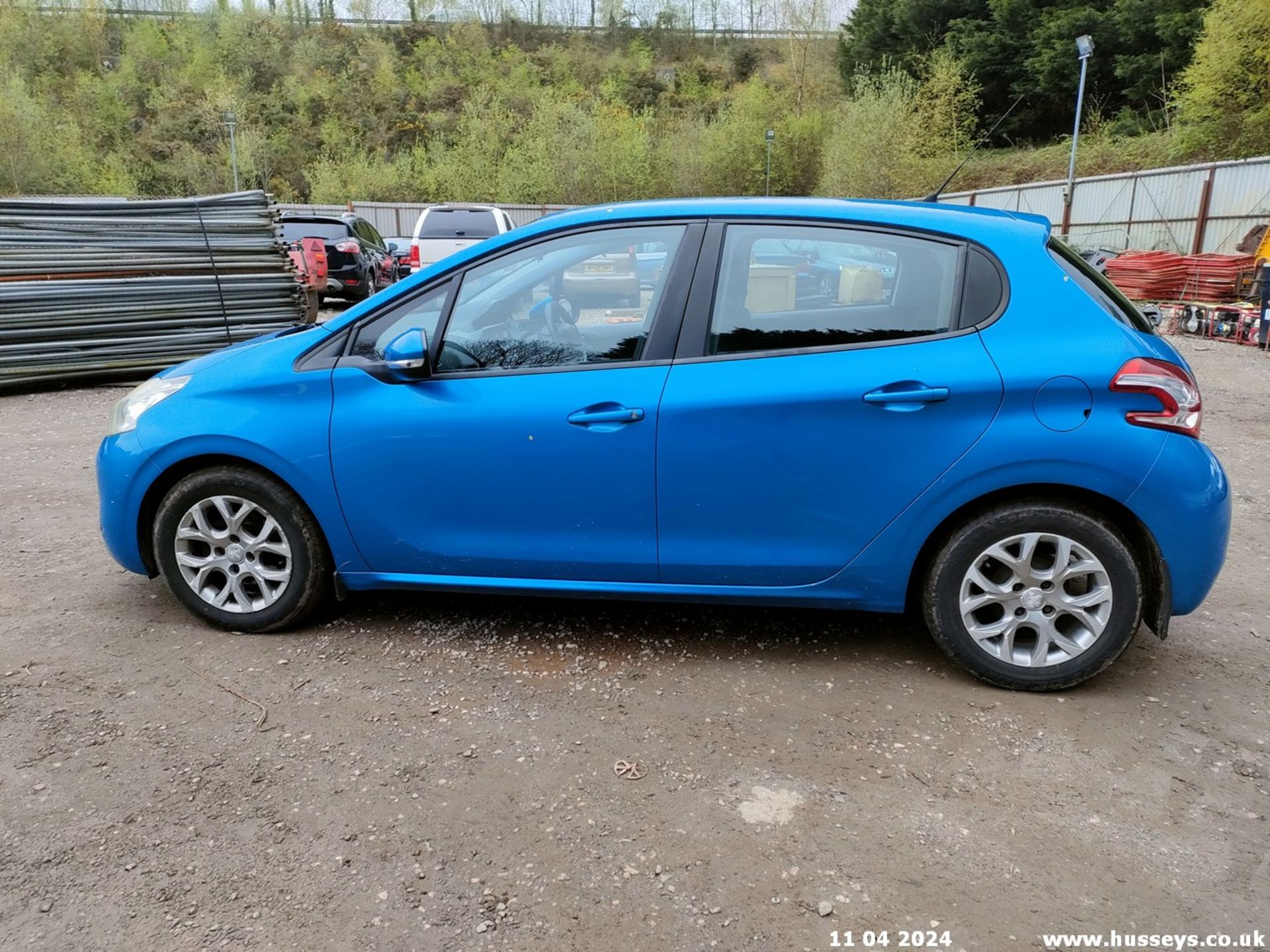 13/62 PEUGEOT 208 ACCESS PLUS - 1199cc 5dr Hatchback (Blue, 83k) - Image 20 of 67