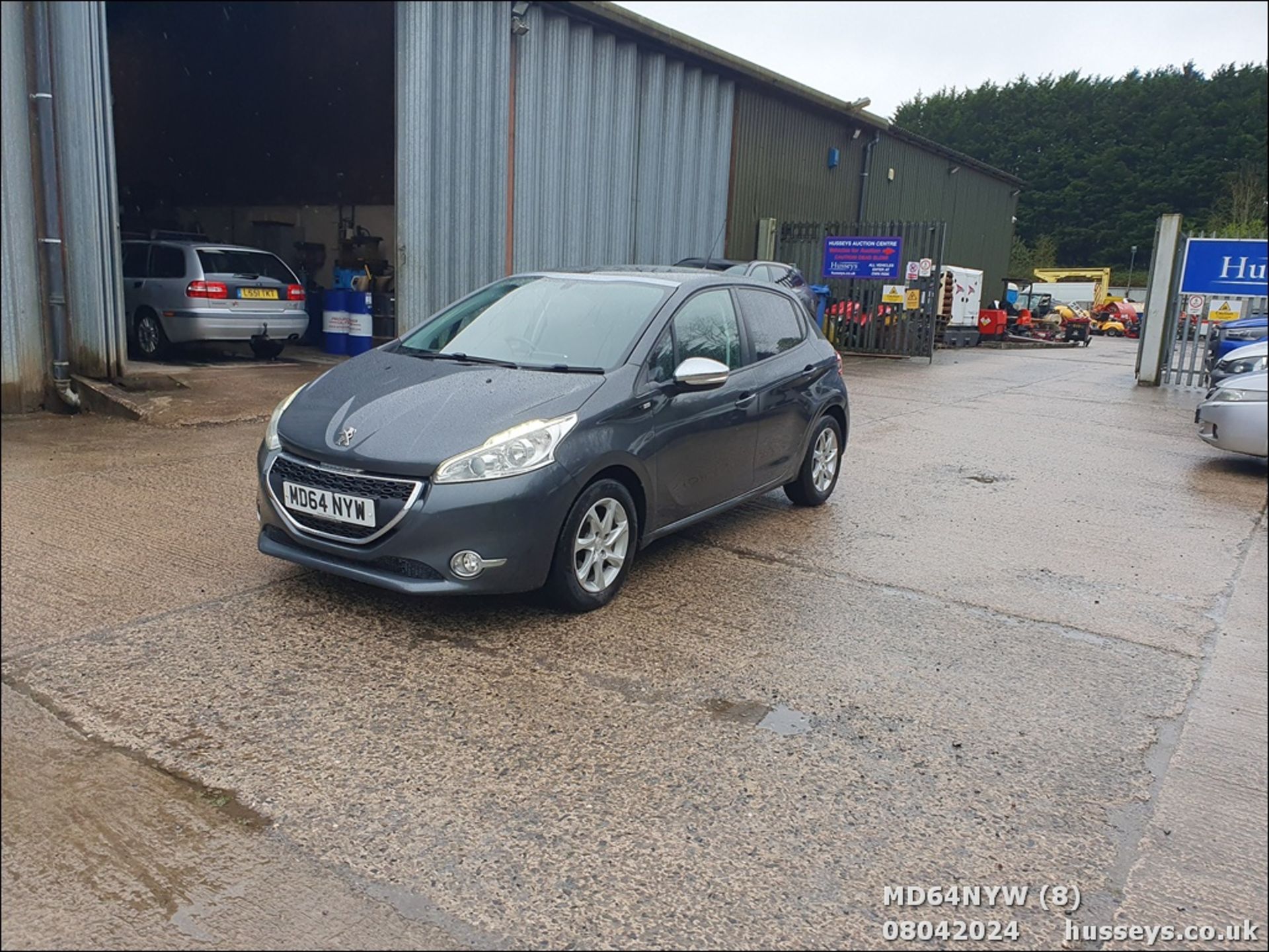 15/64 PEUGEOT 208 STYLE - 1199cc 5dr Hatchback (Grey, 94k) - Image 9 of 54