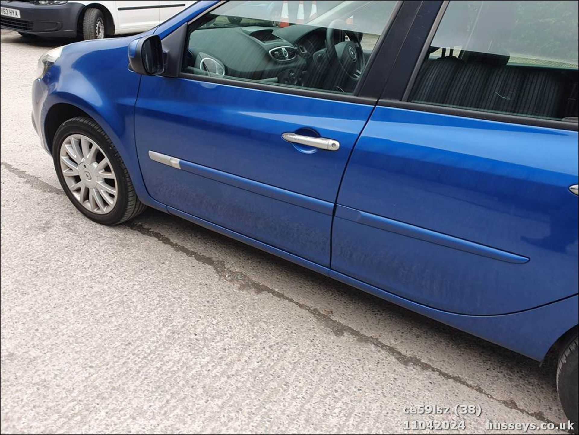 09/59 RENAULT CLIO DYNAMIQUE DCI - 1461cc 5dr Hatchback (Blue, 126k) - Image 39 of 47
