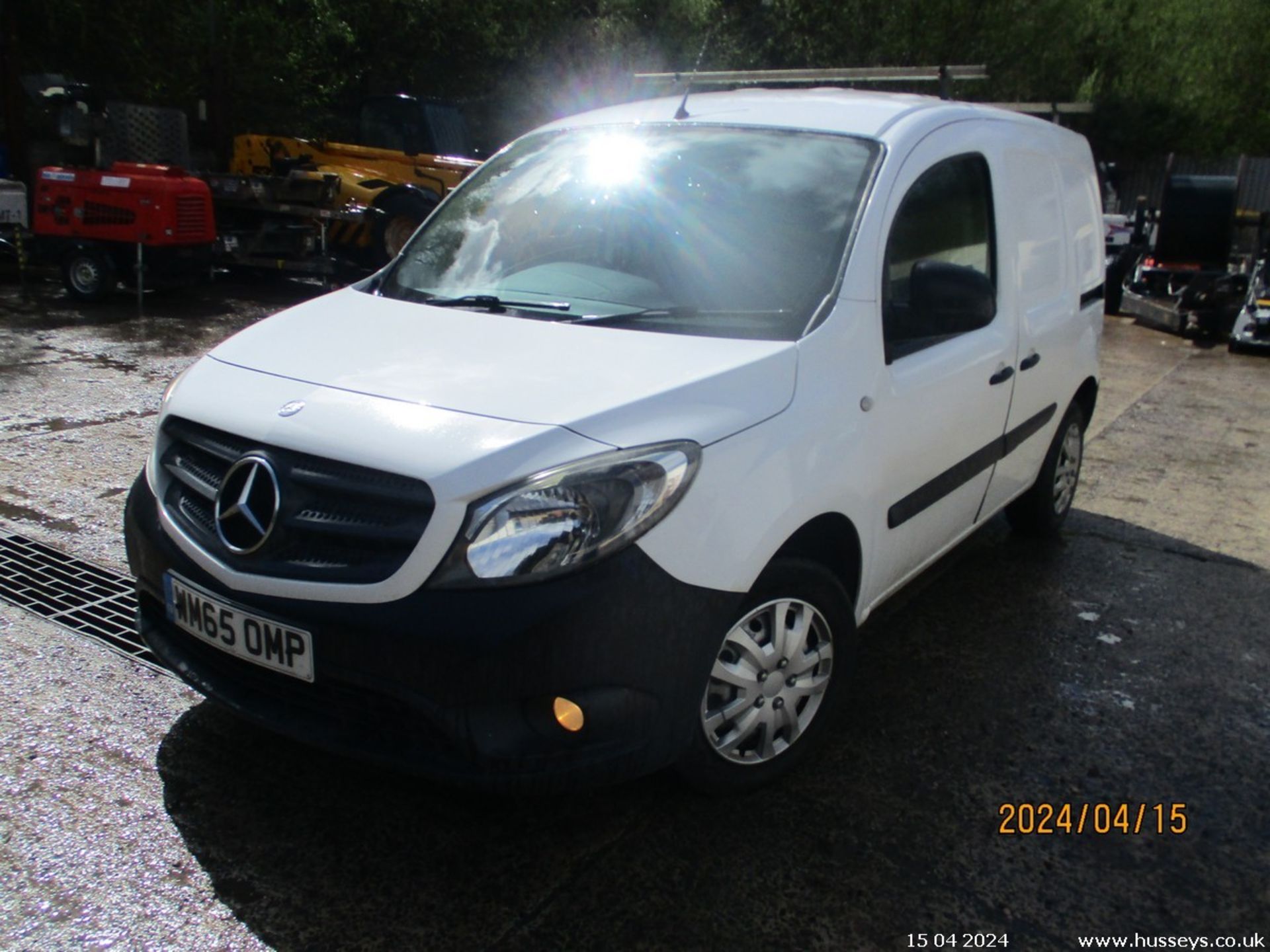 15/65 MERCEDES-BENZ CITAN 109 CDI - 1461cc 6dr Van (White, 108k) - Image 2 of 19