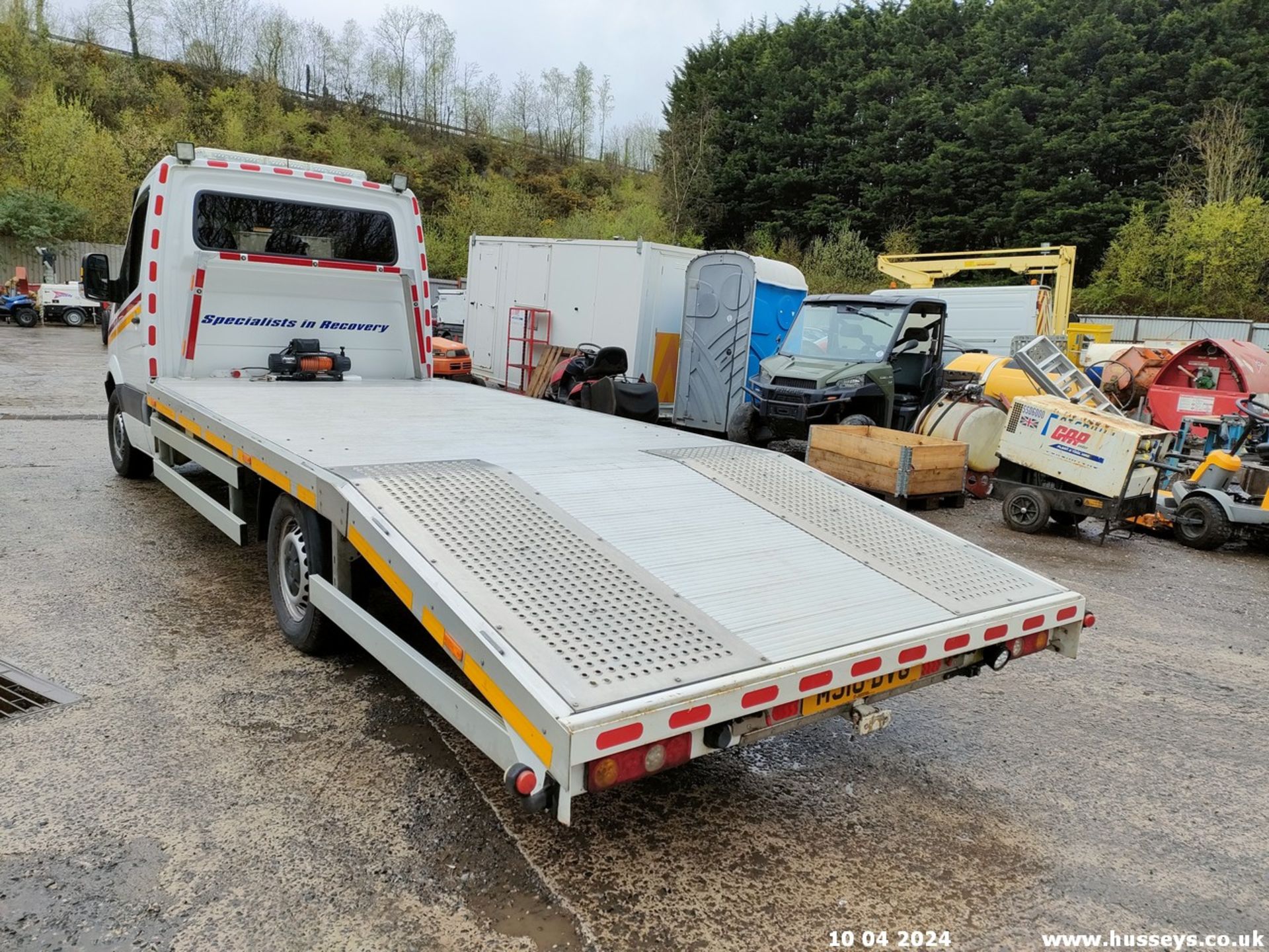 16/16 VOLKSWAGEN CRAFTER CR35 TDI - 1968cc 2dr (White, 146k) - Image 26 of 52