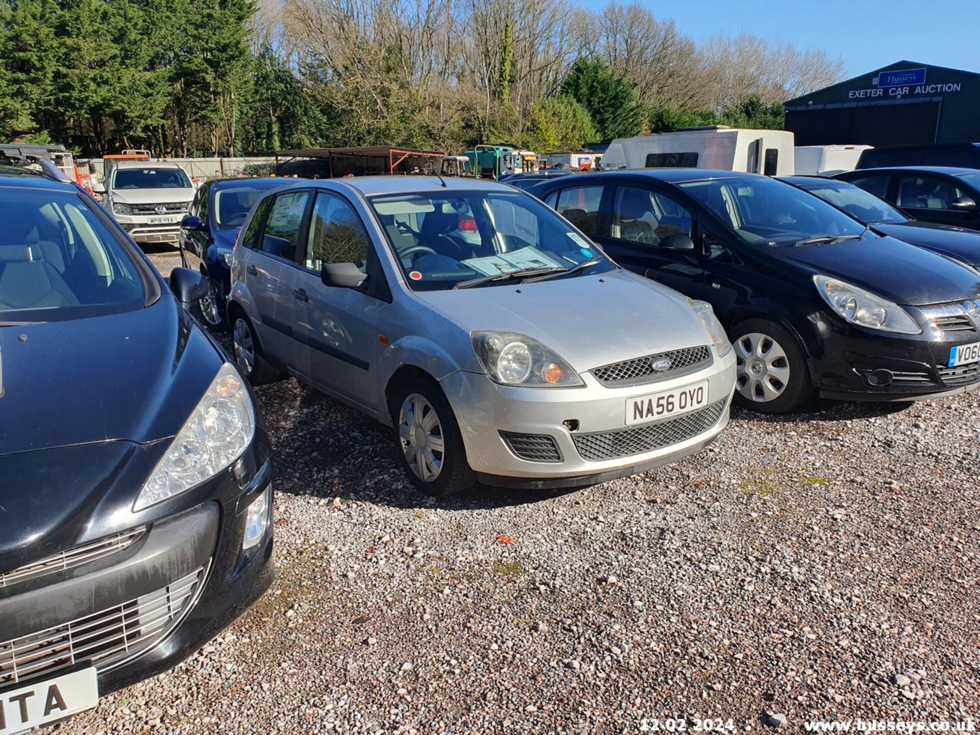 06/56 FORD FIESTA STYLE TDCI - 1399cc 5dr Hatchback (Silver) - Image 3 of 39
