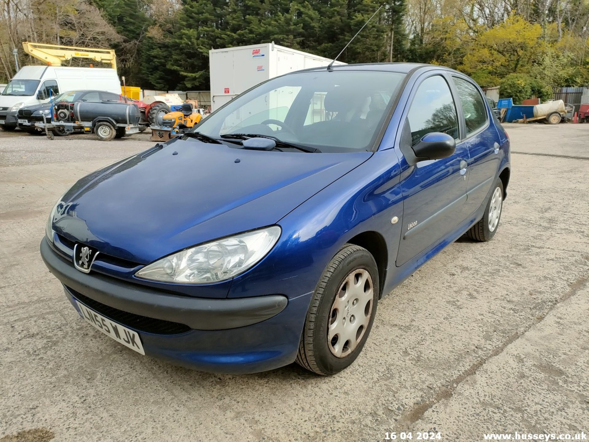 06/55 PEUGEOT 206 URBAN HDI - 1398cc 5dr Hatchback (Blue, 165k) - Image 12 of 63