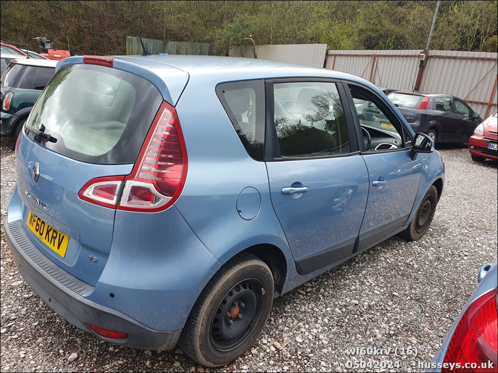 10/60 RENAULT SCENIC EXPRESSION DCI 105 - 1461cc 5dr MPV (Blue) - Image 17 of 50