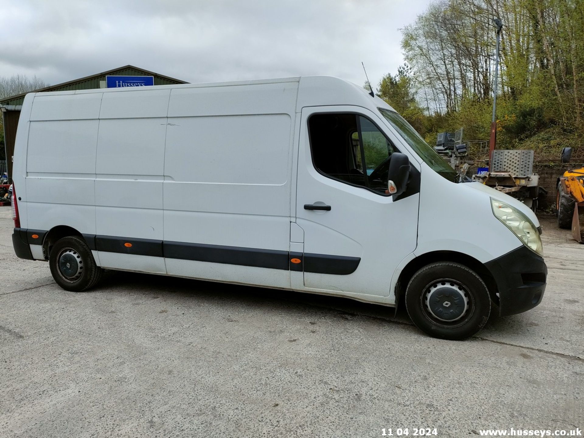 18/68 RENAULT MASTER LM35 BUSINESS DCI - 2298cc 5dr Van (White) - Image 45 of 68