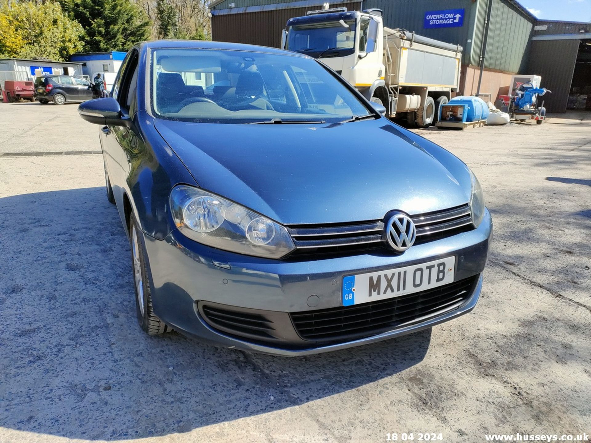 11/11 VOLKSWAGEN GOLF MATCH TDI DSG - 1598cc 5dr Hatchback (Blue) - Image 6 of 64