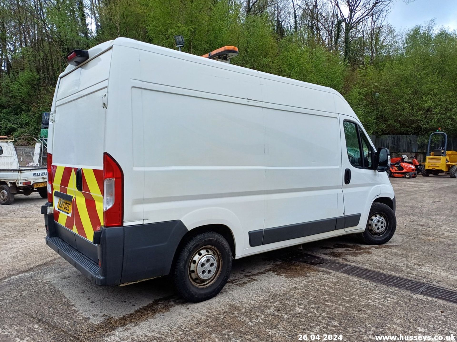 17/17 PEUGEOT BOXER 335 PRO L2H2 BLUE H - 1997cc 5dr Van (White) - Image 35 of 48