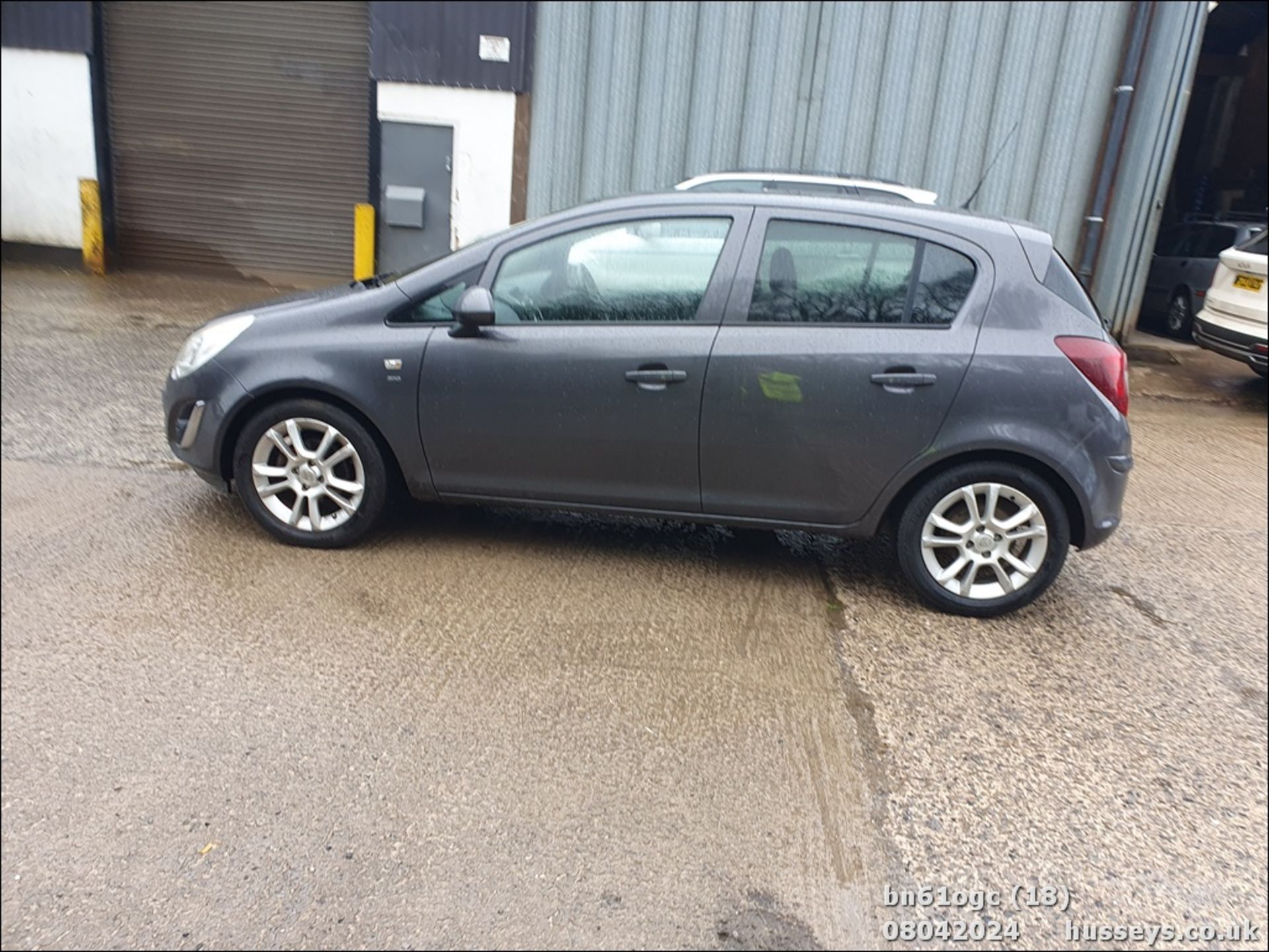 11/61 VAUXHALL CORSA SXI AC - 1229cc 5dr Hatchback (Grey, 117k) - Image 19 of 56