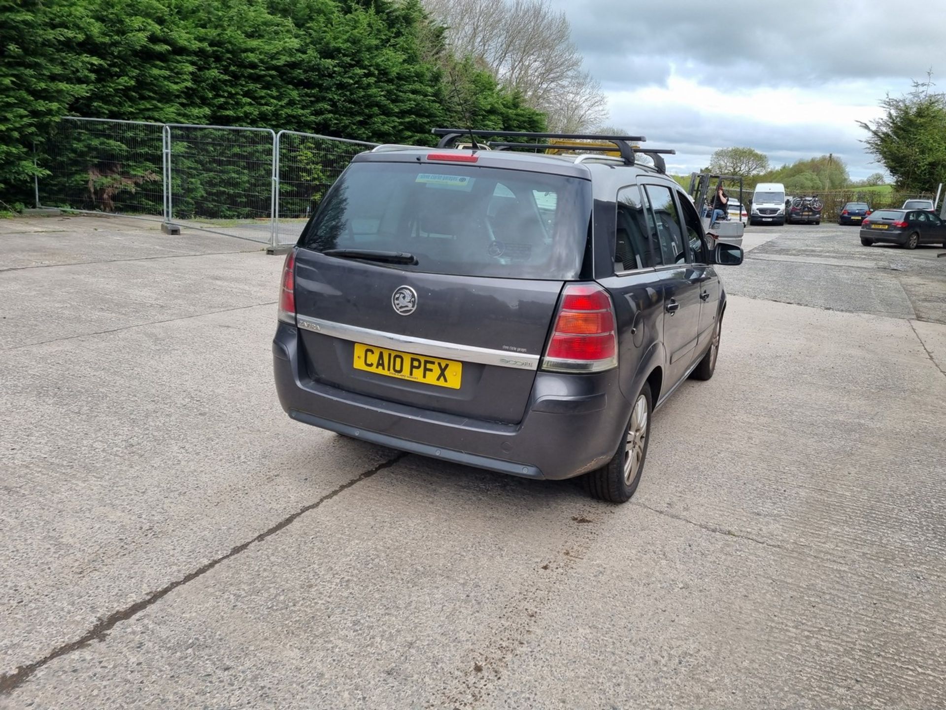 10/10 VAUXHALL ZAFIRA DESIGN CDTI E-FLEX - 1686cc 5dr MPV (Grey, 109k) - Image 10 of 60