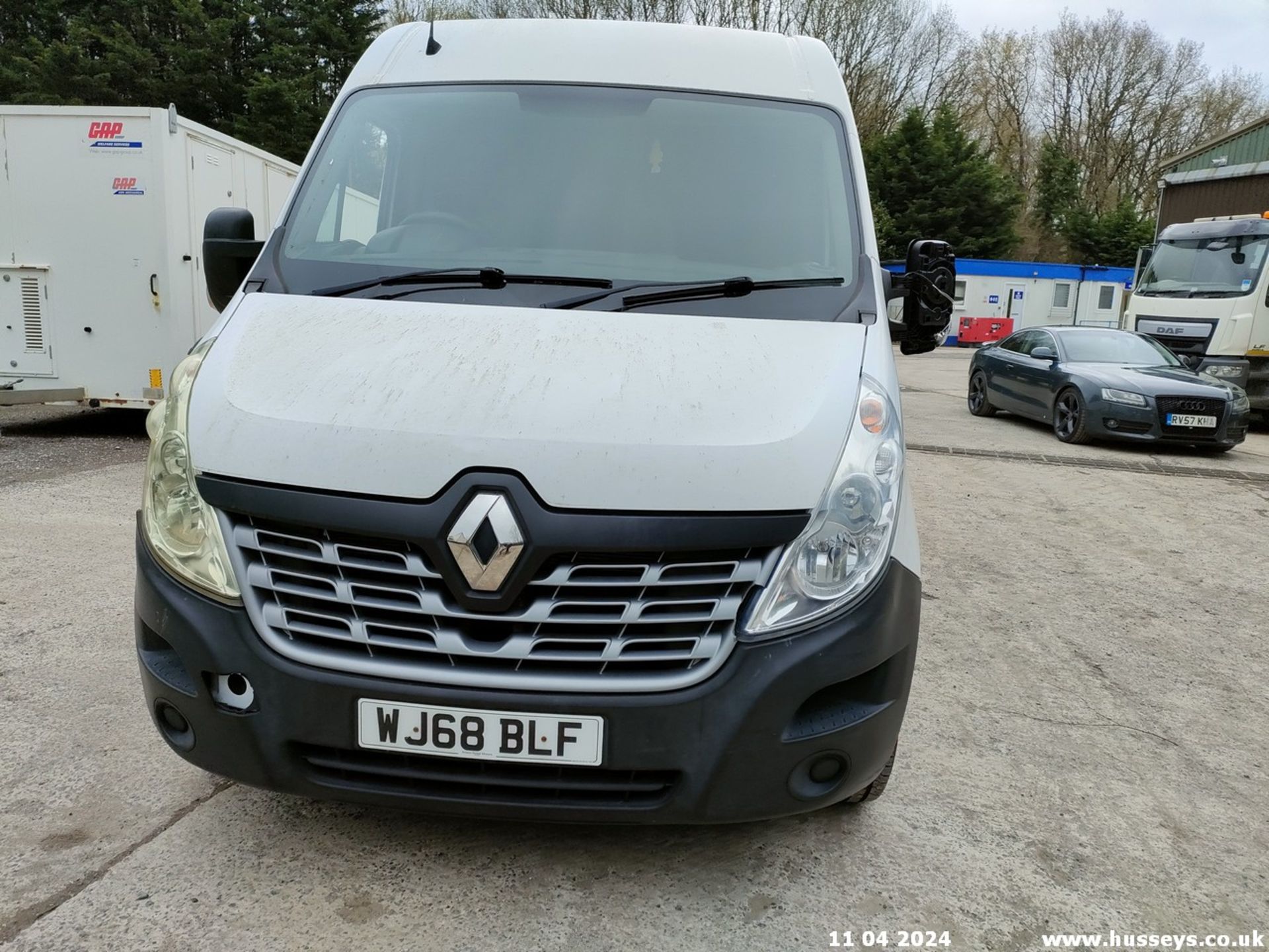 18/68 RENAULT MASTER LM35 BUSINESS DCI - 2298cc 5dr Van (White) - Image 9 of 68