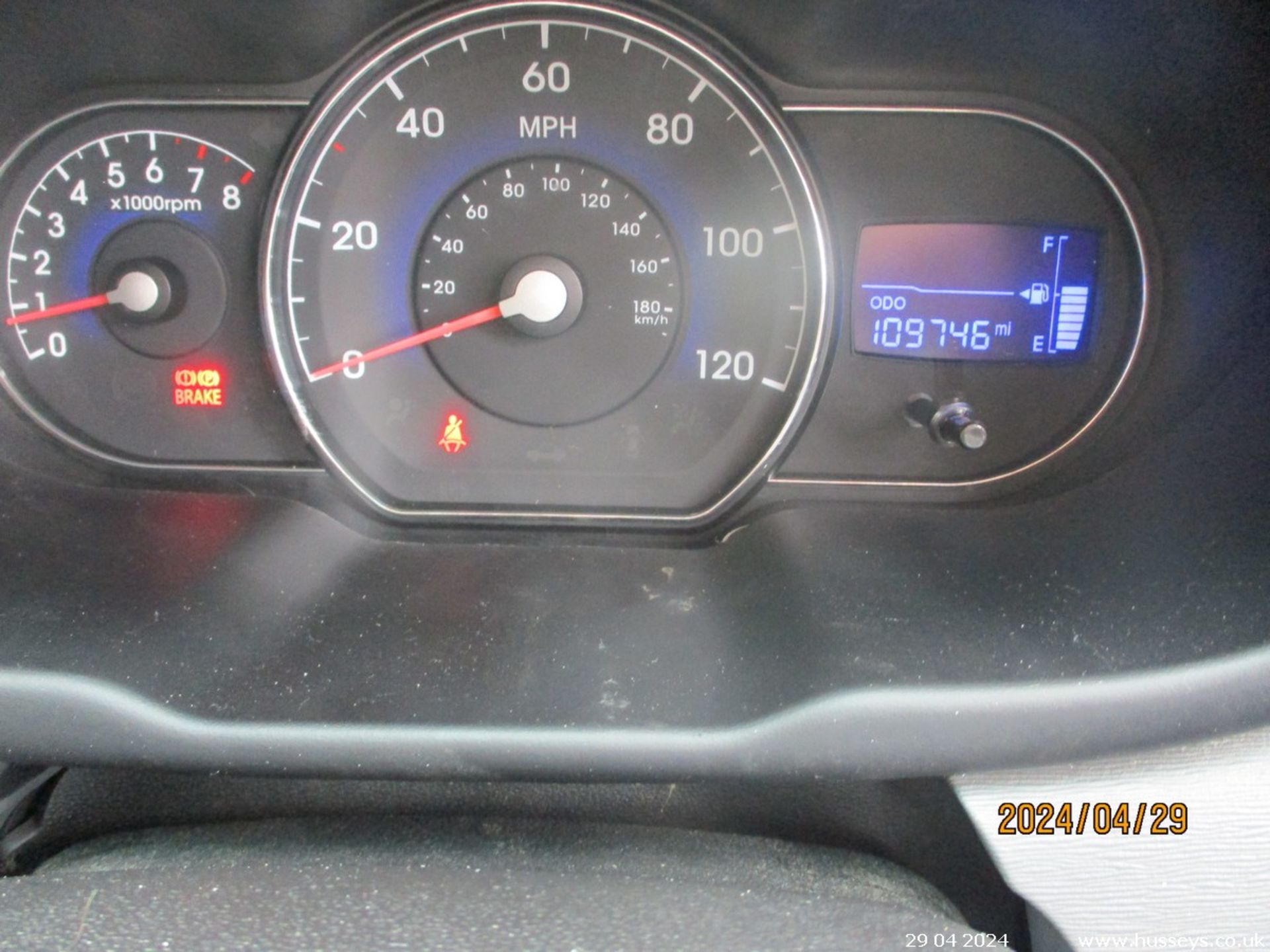11/11 HYUNDAI I10 CLASSIC - 1248cc 5dr Hatchback (Red, 109k) - Image 14 of 16
