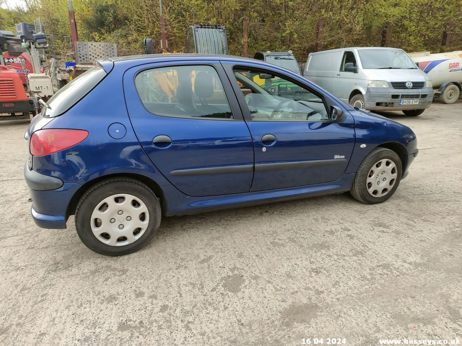 06/55 PEUGEOT 206 URBAN HDI - 1398cc 5dr Hatchback (Blue, 165k) - Image 43 of 63