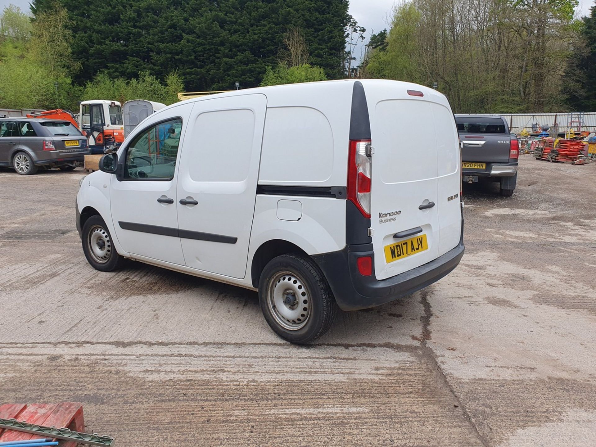 17/17 RENAULT KANGOO ML19 BUSINESS ENER - 1461cc Van (White, 249k) - Image 15 of 49