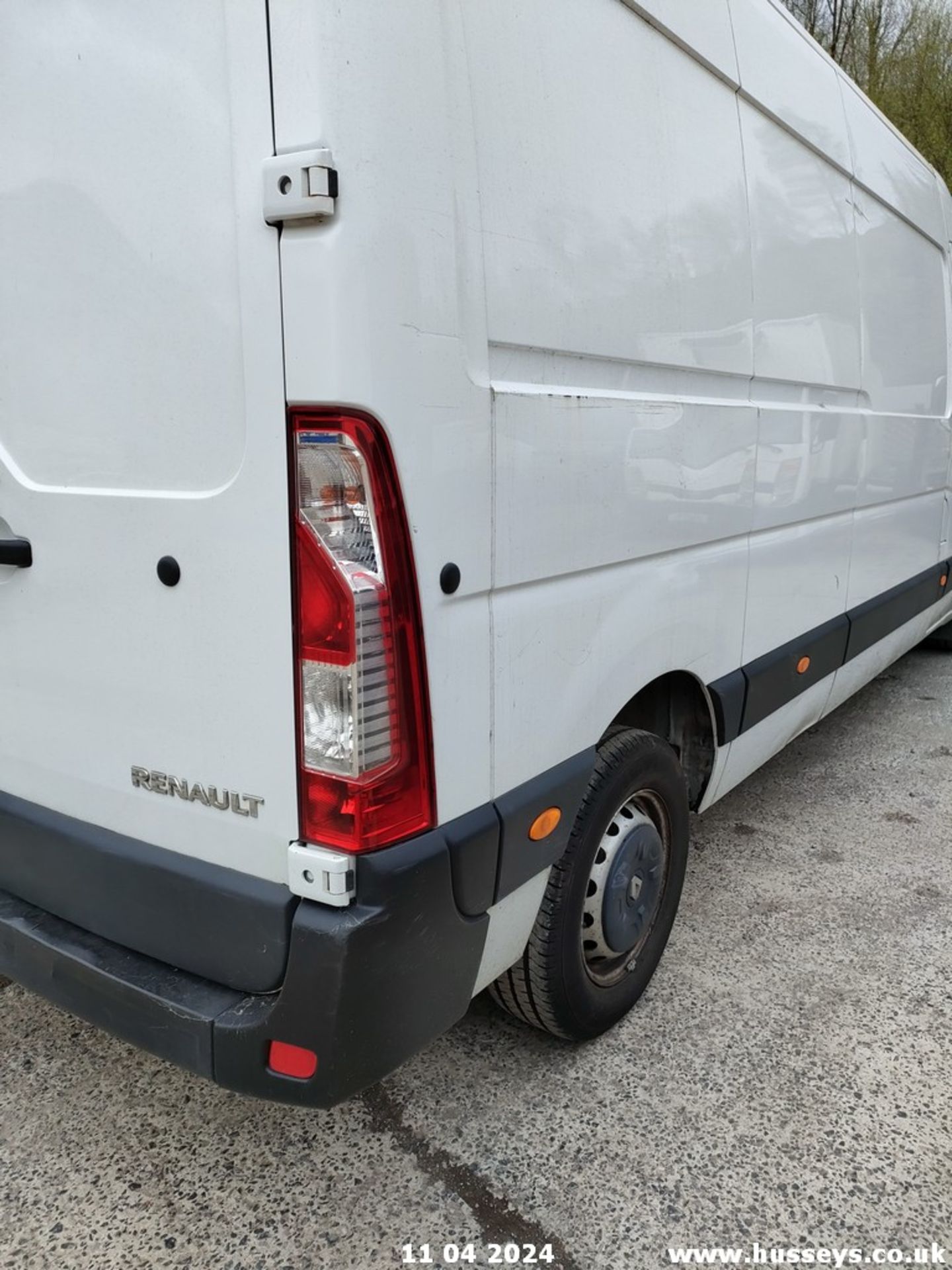 18/68 RENAULT MASTER LM35 BUSINESS DCI - 2298cc 5dr Van (White) - Image 41 of 68