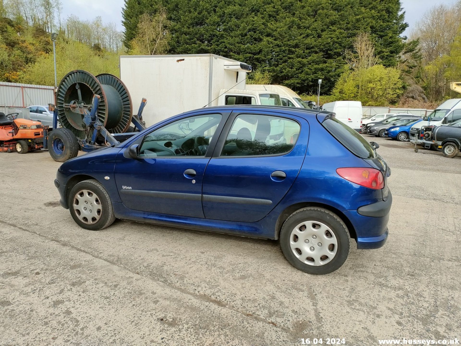 06/55 PEUGEOT 206 URBAN HDI - 1398cc 5dr Hatchback (Blue, 165k) - Image 21 of 63