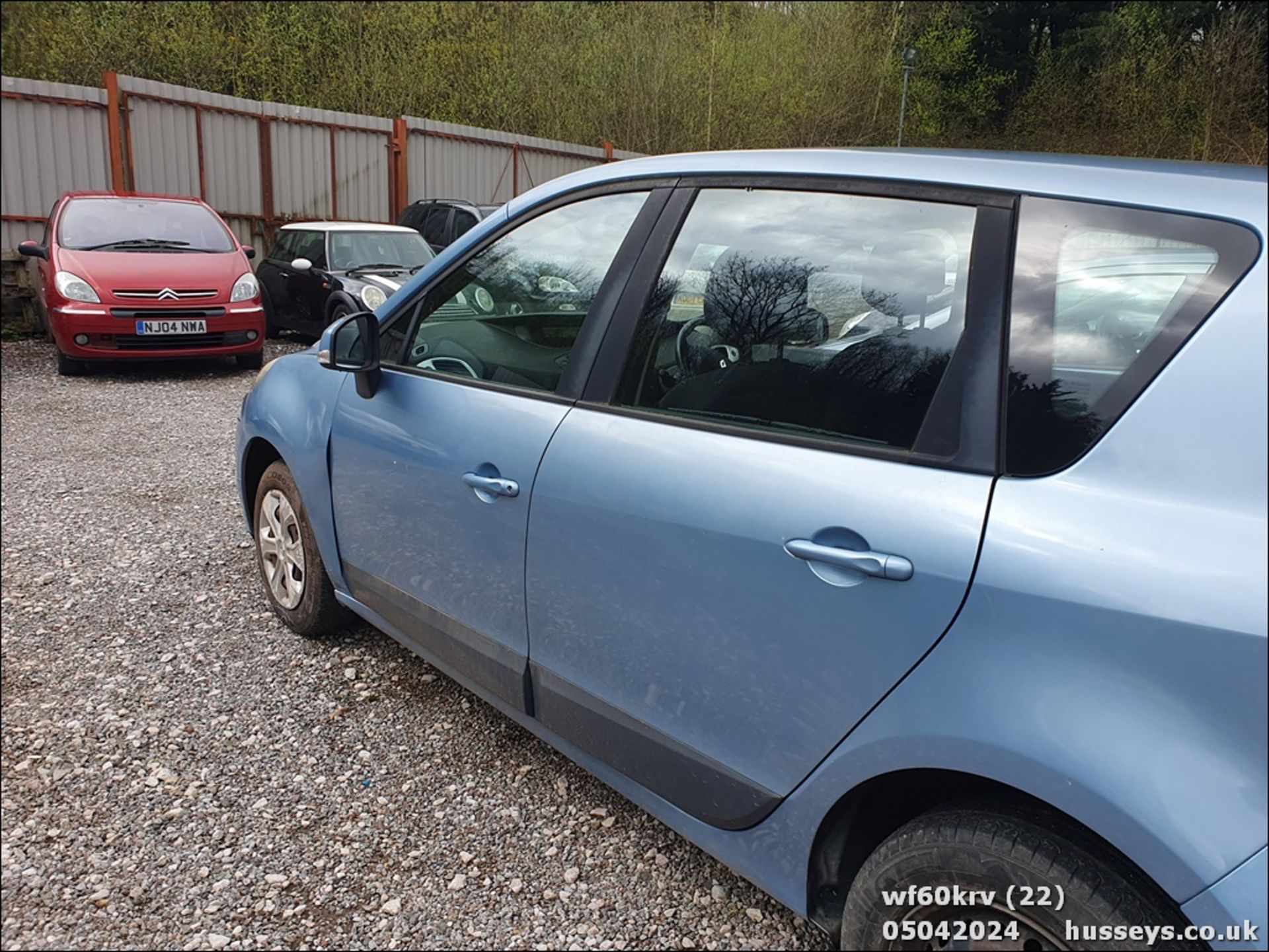 10/60 RENAULT SCENIC EXPRESSION DCI 105 - 1461cc 5dr MPV (Blue) - Image 23 of 50
