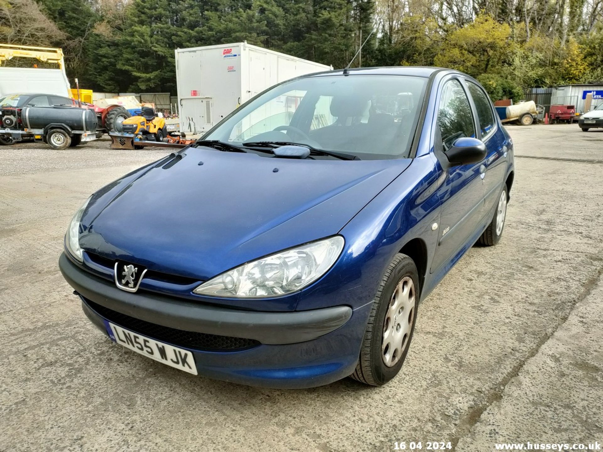 06/55 PEUGEOT 206 URBAN HDI - 1398cc 5dr Hatchback (Blue, 165k) - Image 11 of 63