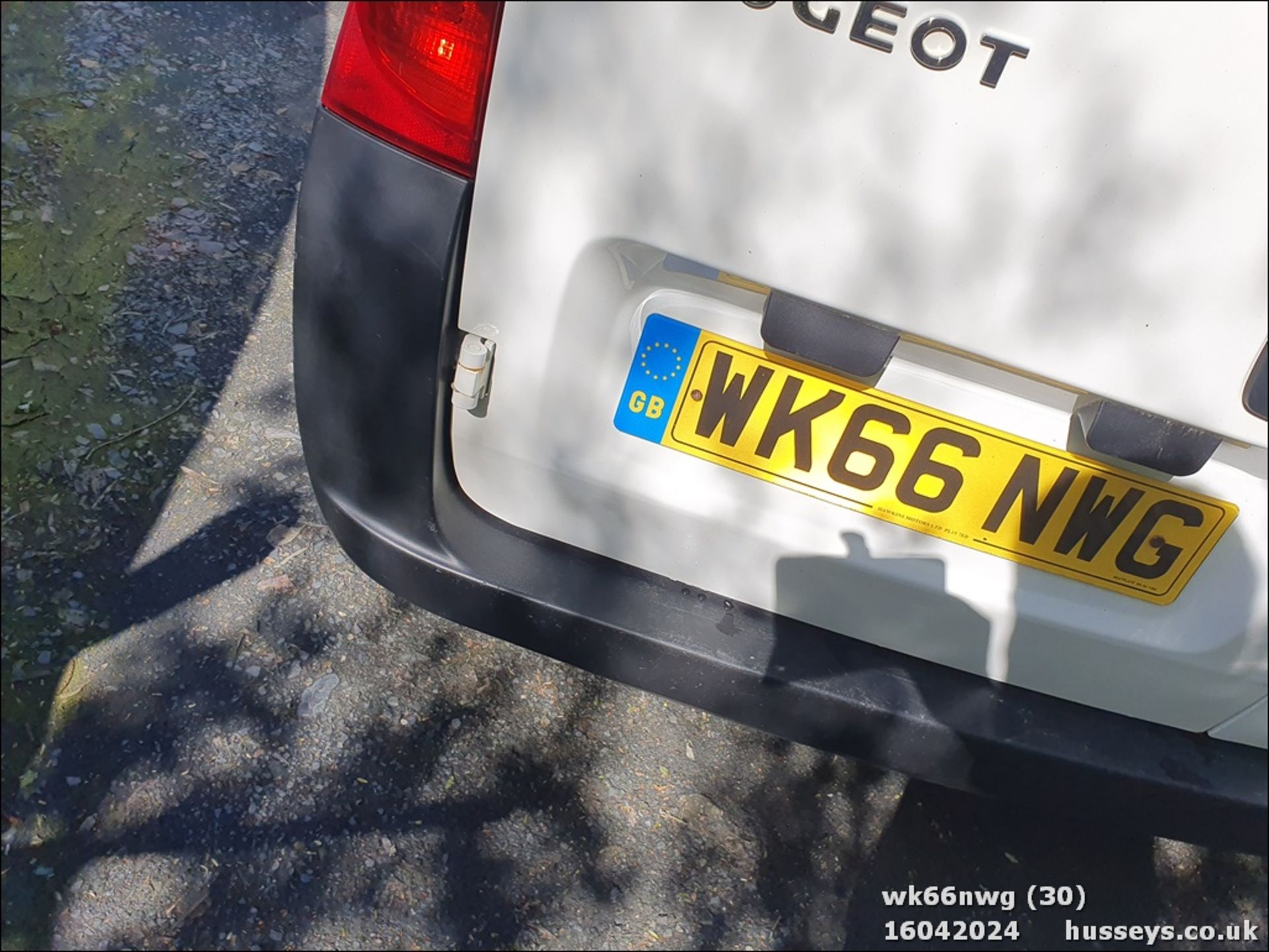 16/66 PEUGEOT BIPPER SE HDI - 1248cc Van (White, 160k) - Image 31 of 35