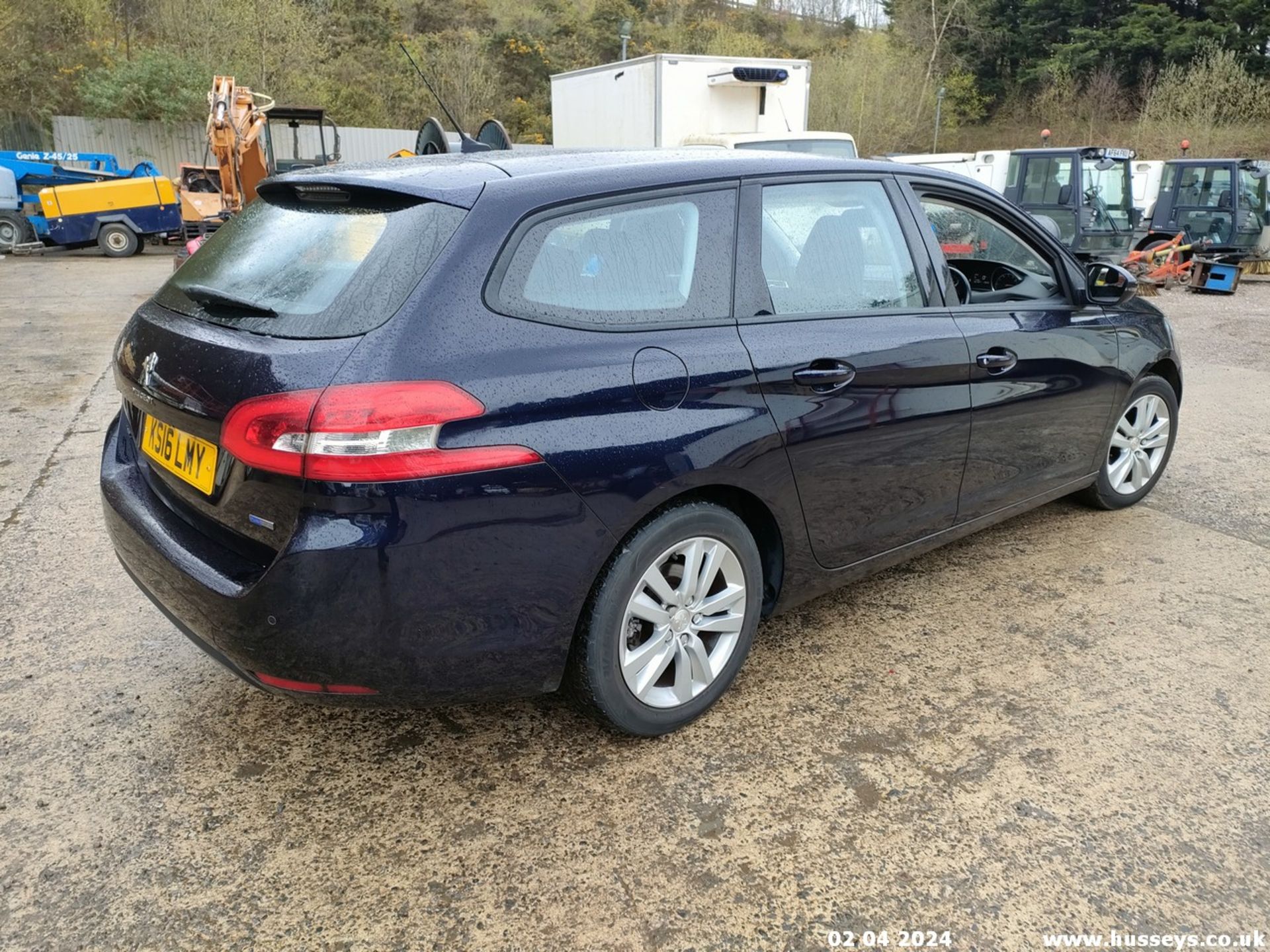 16/16 PEUGEOT 308 ACTIVE S/S - 1200cc 5dr Estate (Blue, 67k) - Image 14 of 64