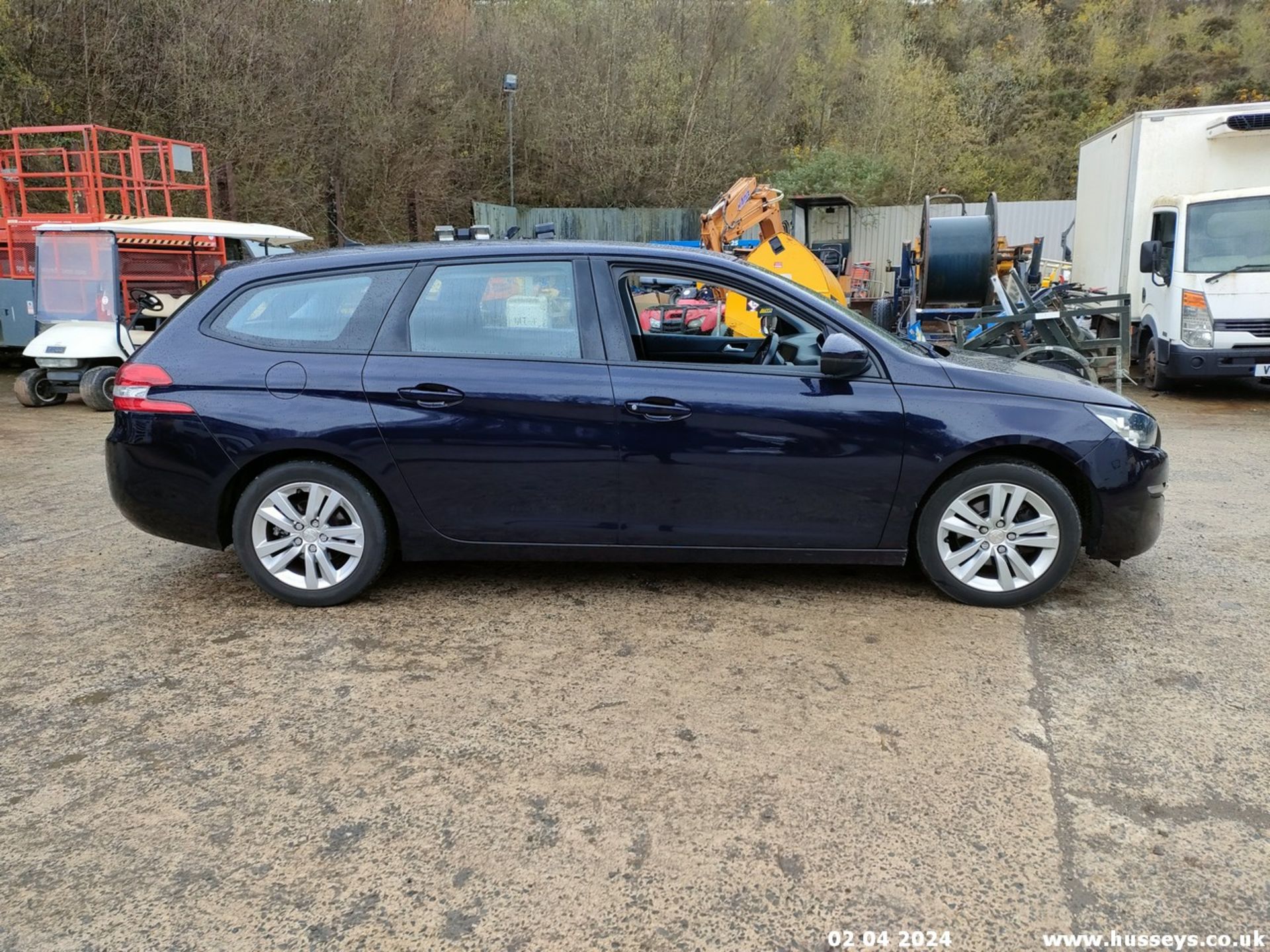 16/16 PEUGEOT 308 ACTIVE S/S - 1200cc 5dr Estate (Blue, 67k) - Image 12 of 64