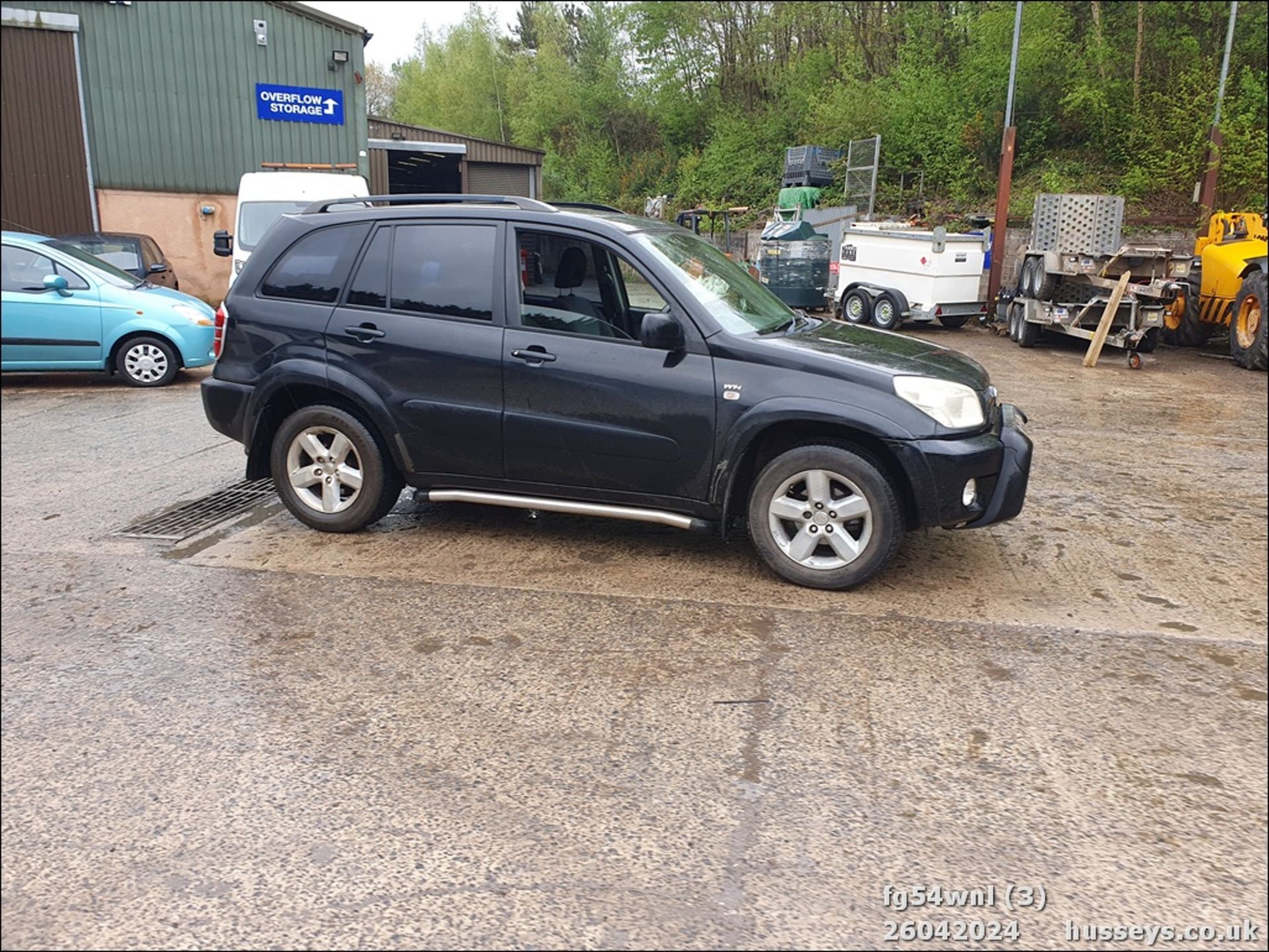 04/54 TOYOTA RAV4 XT3 VVTI - 1998cc 5dr Estate (Black, 155k) - Image 4 of 46