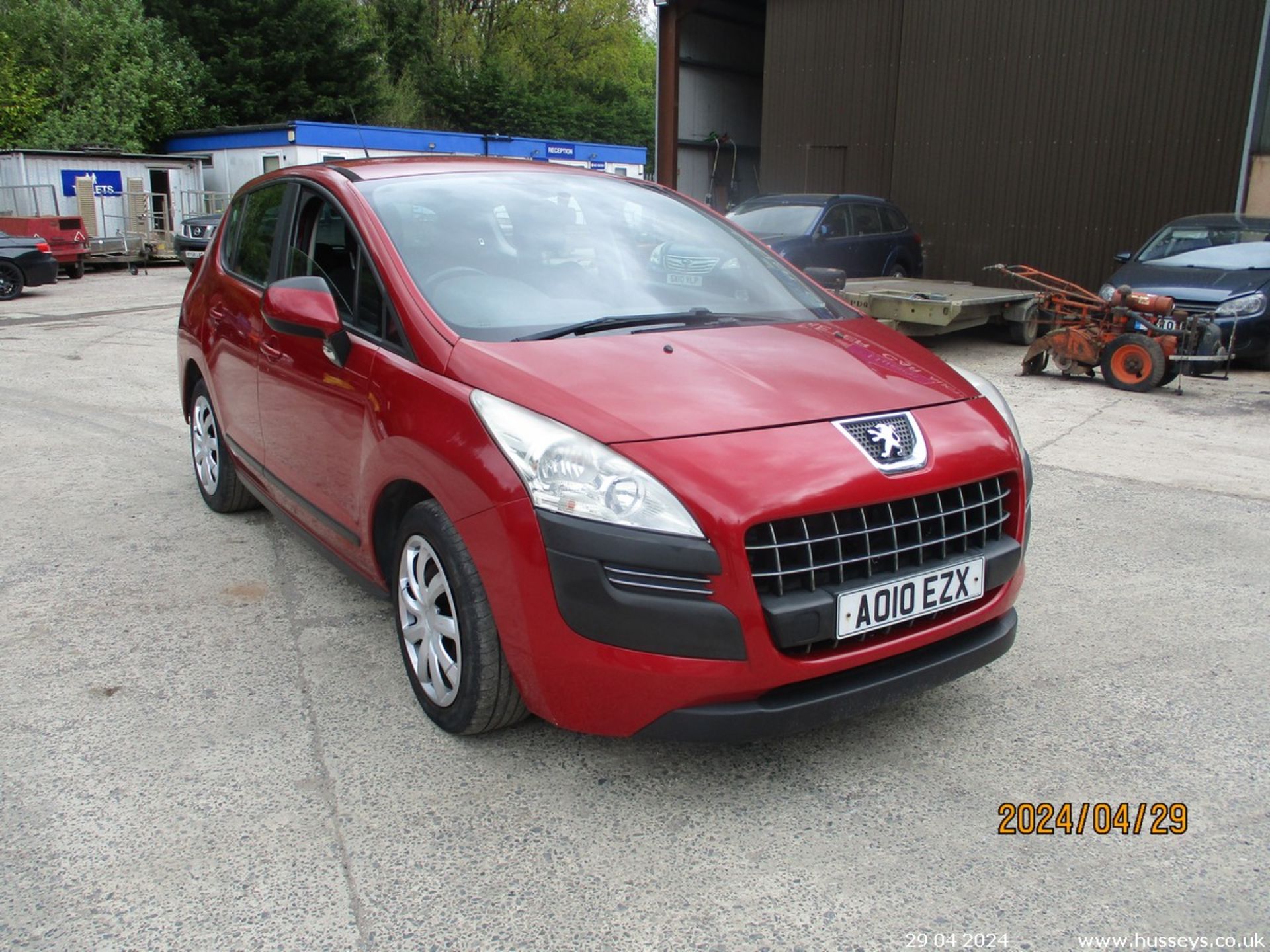 10/10 PEUGEOT 3008 ACTIVE HDI - 1560cc 5dr Hatchback (Red, 132k)