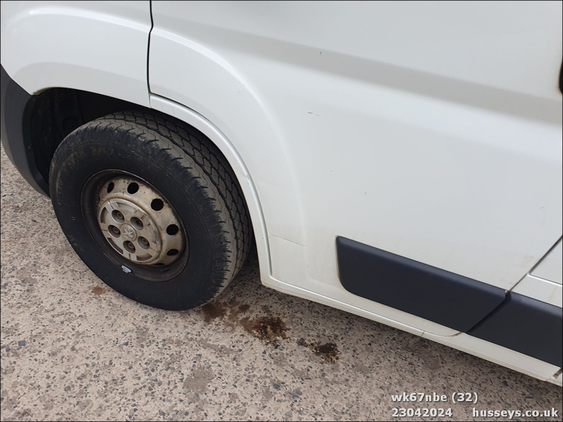 17/67 PEUGEOT BOXER 335 PRO L2H2 BLUE H - 1997cc 5dr Van (White, 116k) - Image 34 of 55