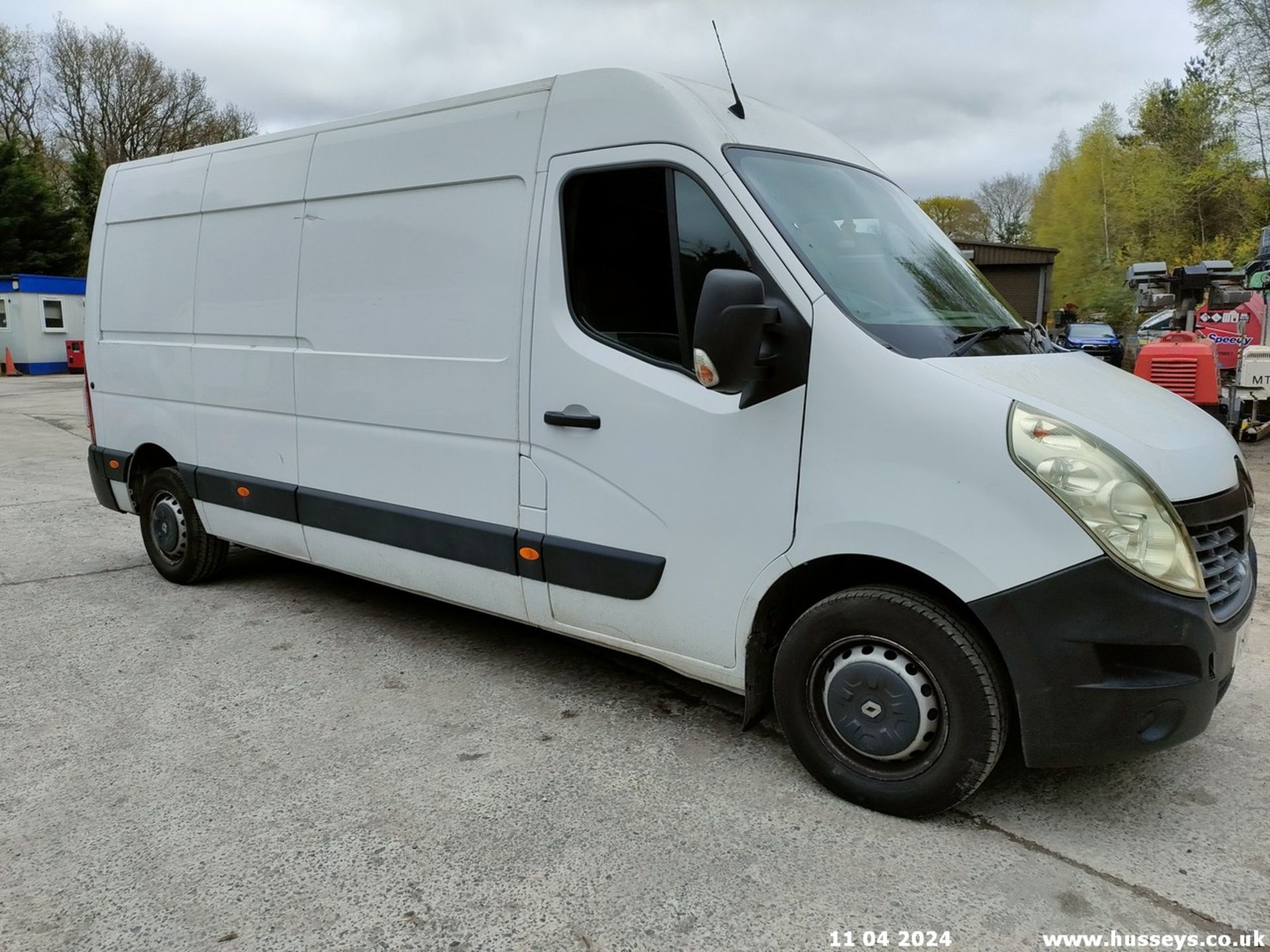 18/68 RENAULT MASTER LM35 BUSINESS DCI - 2298cc 5dr Van (White) - Image 47 of 68