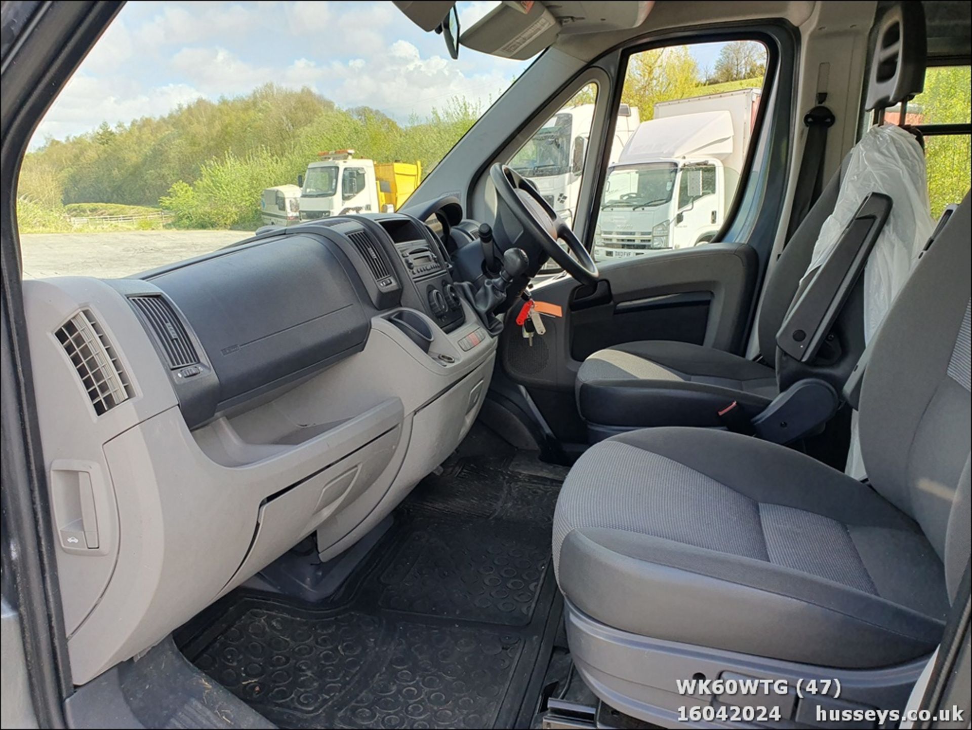 10/60 PEUGEOT BOXER 333 SWB - 2198cc Van (Grey, 47k) - Image 48 of 57