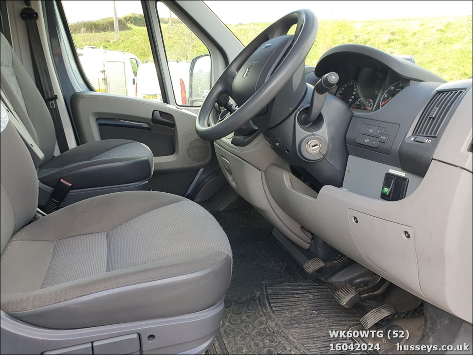 10/60 PEUGEOT BOXER 333 SWB - 2198cc Van (Grey, 47k) - Image 53 of 57