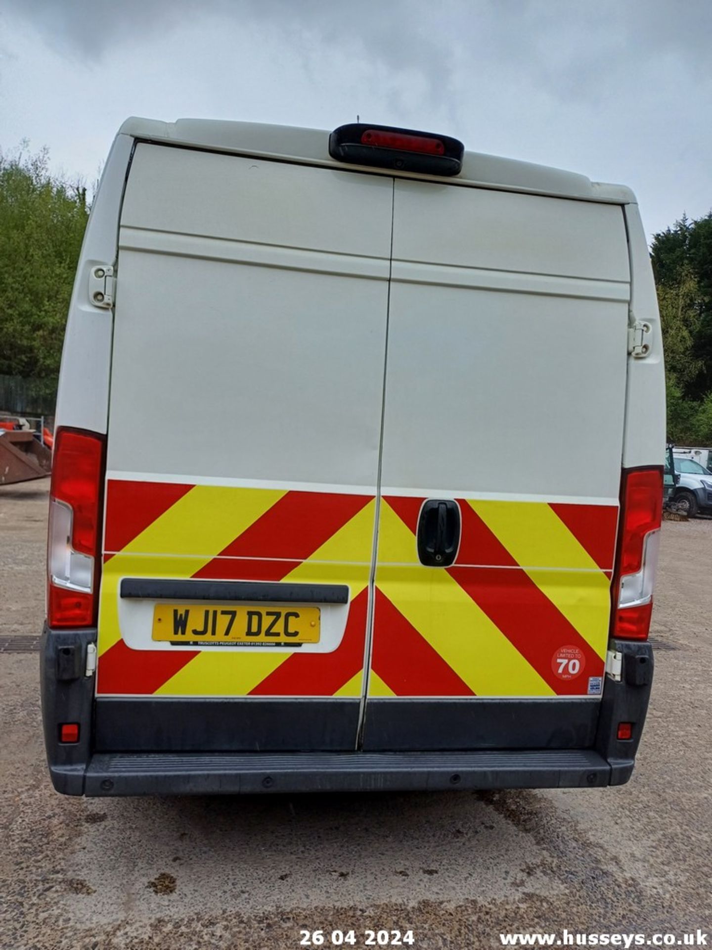 17/17 PEUGEOT BOXER 335 PRO L2H2 BLUE H - 1997cc 5dr Van (White) - Image 29 of 48