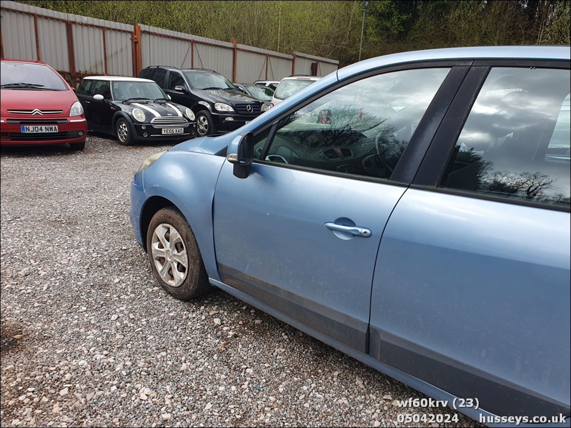 10/60 RENAULT SCENIC EXPRESSION DCI 105 - 1461cc 5dr MPV (Blue) - Image 24 of 50