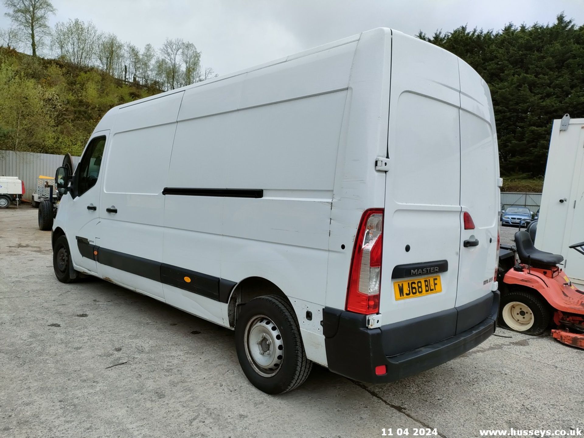 18/68 RENAULT MASTER LM35 BUSINESS DCI - 2298cc 5dr Van (White) - Image 24 of 68