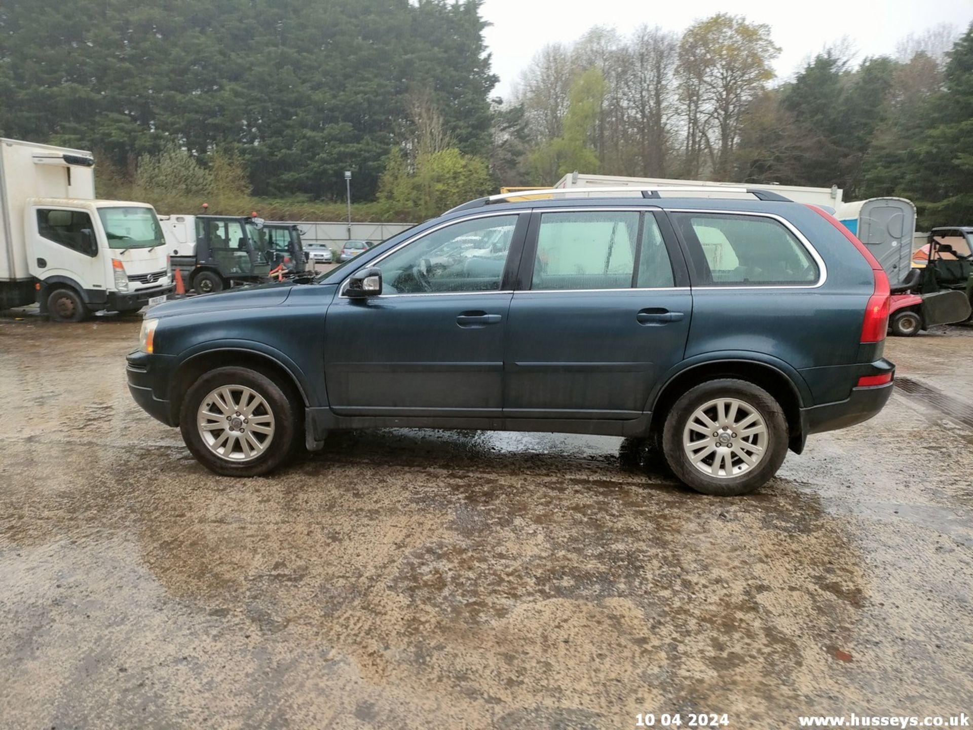 08/08 VOLVO XC90 SE LUX D5 AWD AUTO - 2401cc 5dr Estate (Blue) - Image 19 of 69