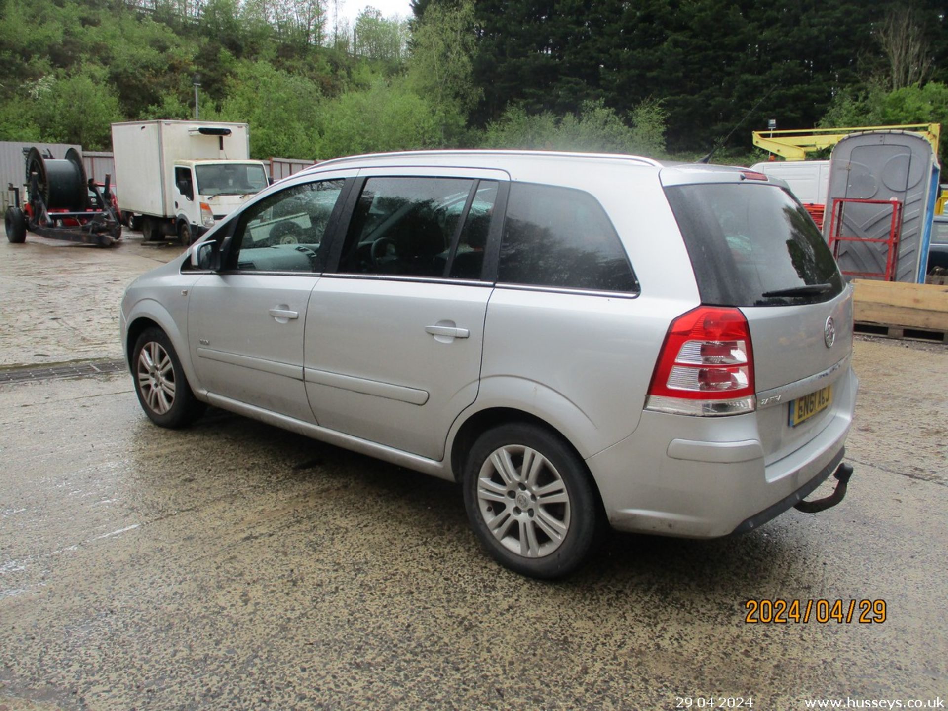 12/61 VAUXHALL ZAFIRA DESIGN - 1598cc 5dr MPV (Silver, 73k) - Image 5 of 19